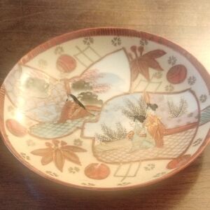 Decorative Ceramic Bowl with Asian Art